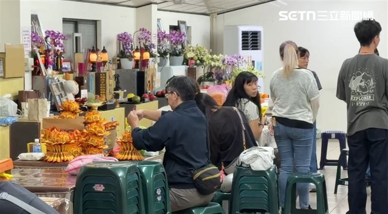 [新聞] 女警「巨輪下慘死」第3天...女大生父致電 - 八卦 - PTT.BEST 批踢踢爆文 2