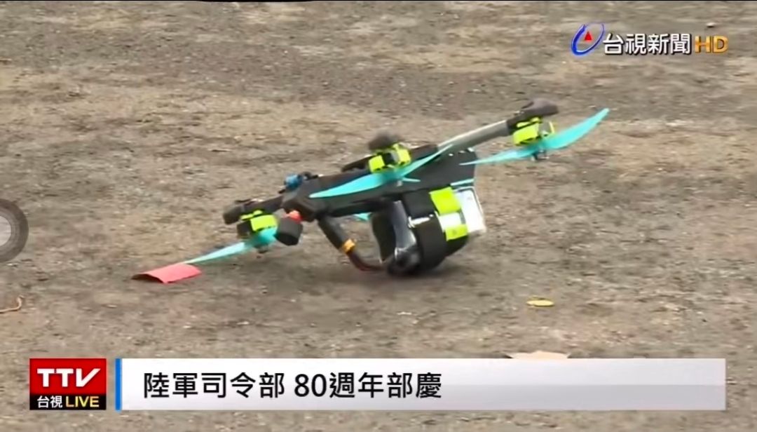 [問卦] 慟！陸軍無人機表演飛到一半直接墜地！ - 八卦 - PTT.BEST 批踢踢爆文 2
