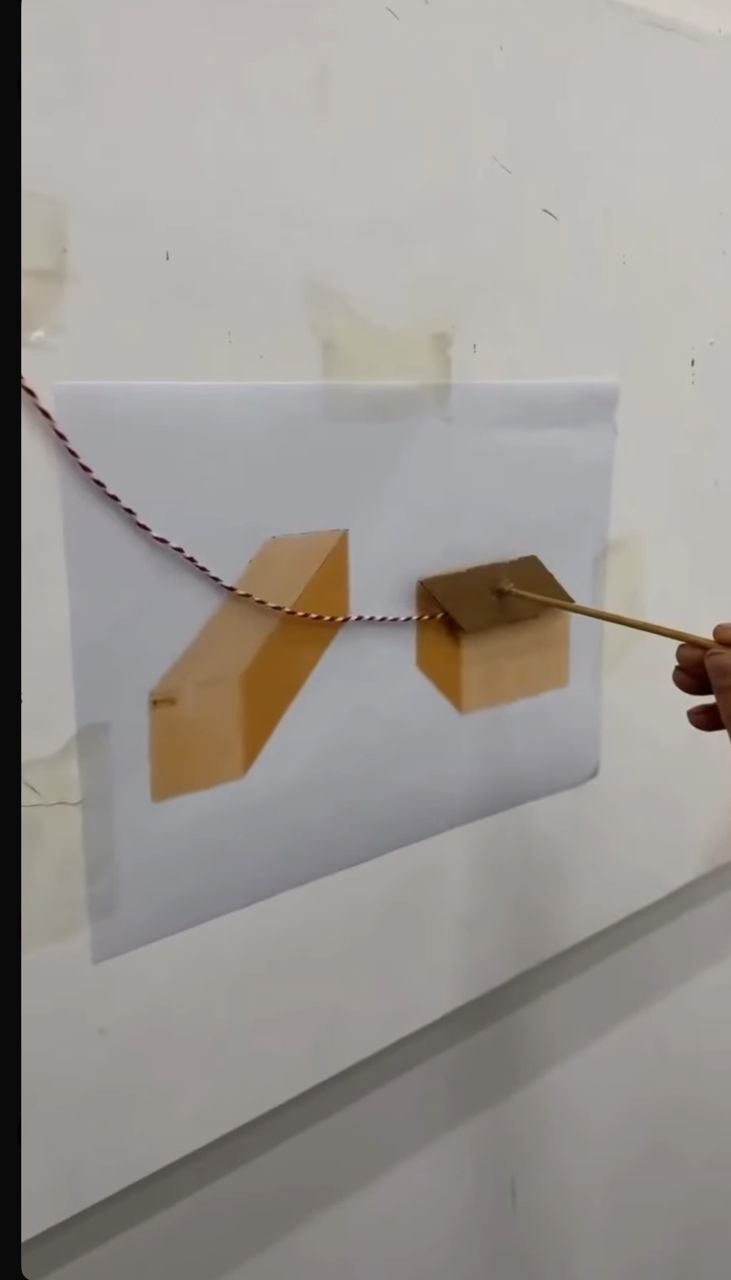 [問卦] 為什麼同一塊板子能一下長一下短