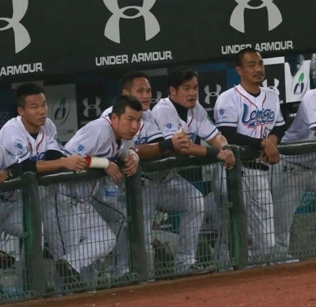 [討論] 17年的Lamigo的打線太扯了吧 - 棒球 - PTT.BEST 批踢踢爆文