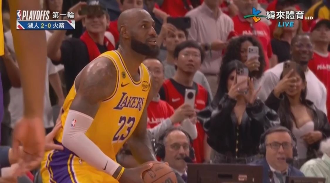 [討論] 第四節剩2:11後，41歲老詹表現 - 美國職籃 - PTT.BEST 批踢踢爆文