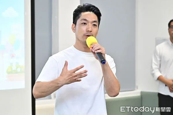 [新聞] 蘇姿丰父嘆「不需要權貴」蔣萬安回擊： - 政黑 - PTT.BEST 批踢踢爆文