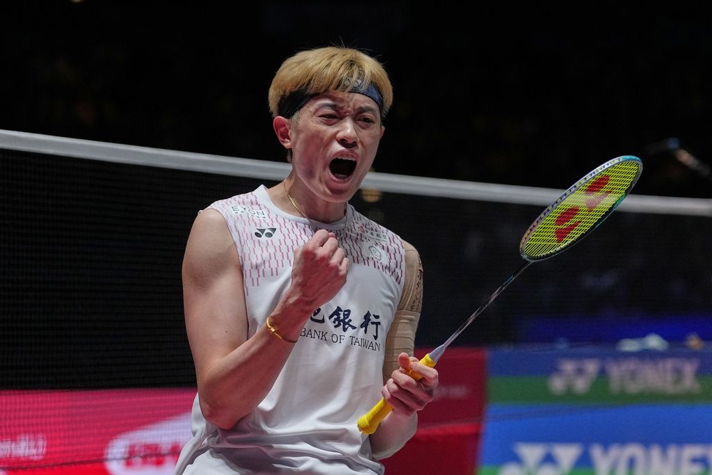 [新聞] 林俊易稱霸全英公開賽男單台灣史上第1人 - 羽球 - PTT.BEST 批踢踢爆文