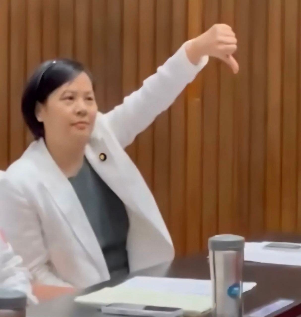 [討論] 高虹安的閨蜜處長開噴李貞秀 - 政黑 - PTT.BEST 批踢踢爆文