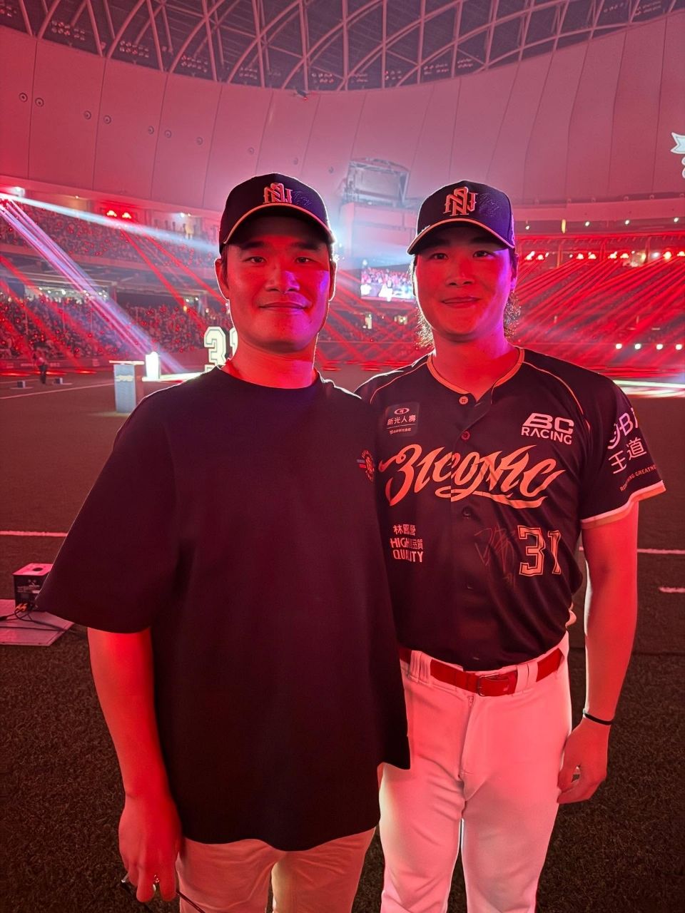 [LIVE] CPBL例行賽#119 味全 VS 中信兄弟 @大巨蛋 - 棒球 - PTT.BEST 批踢踢爆文 2