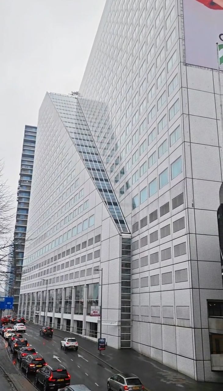 [問卦] 好想溜滑梯唷