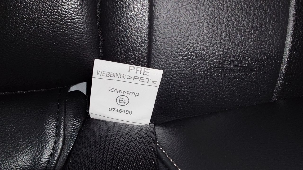 [閒聊] 調查一下大家的車都有後座預縮安全帶嗎？ - 汽車 - PTT.BEST 批踢踢爆文 2
