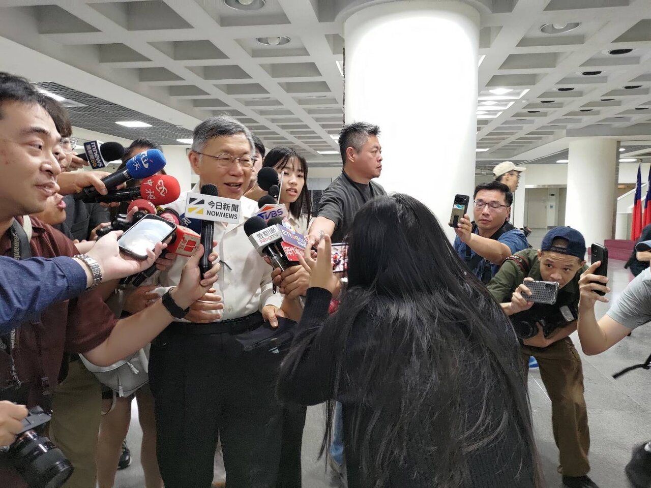 [新聞] 曾諷不能出訪搞不好很高興…賴總統抵史 - 政黑 - PTT.BEST 批踢踢爆文
