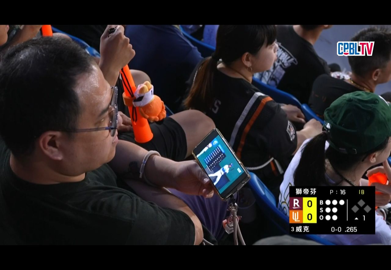 [LIVE] CPBL例行賽#258 樂天 VS 統一 @台東 - 棒球 - PTT.BEST 批踢踢爆文