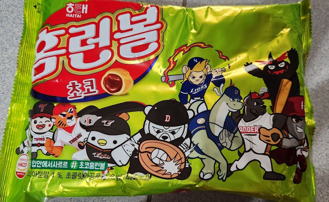 [新聞] 王彥程送小泡芙給隊友卻被拒！韓職投手 - 棒球 - PTT.BEST 批踢踢爆文