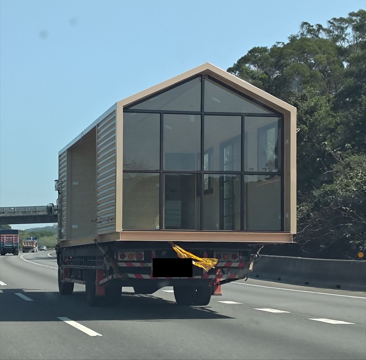 [閒聊] 推特熱議：把東西畫很大的韓國漫畫家 - 希洽 - PTT.BEST 批踢踢爆文 3