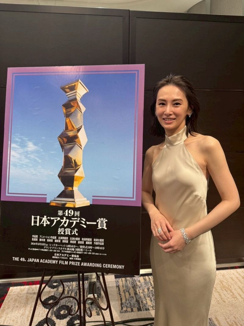 [新聞] 北川景子透視禮服太猛！網驚：肋骨都出1 - 八卦 - PTT.BEST 批踢踢爆文