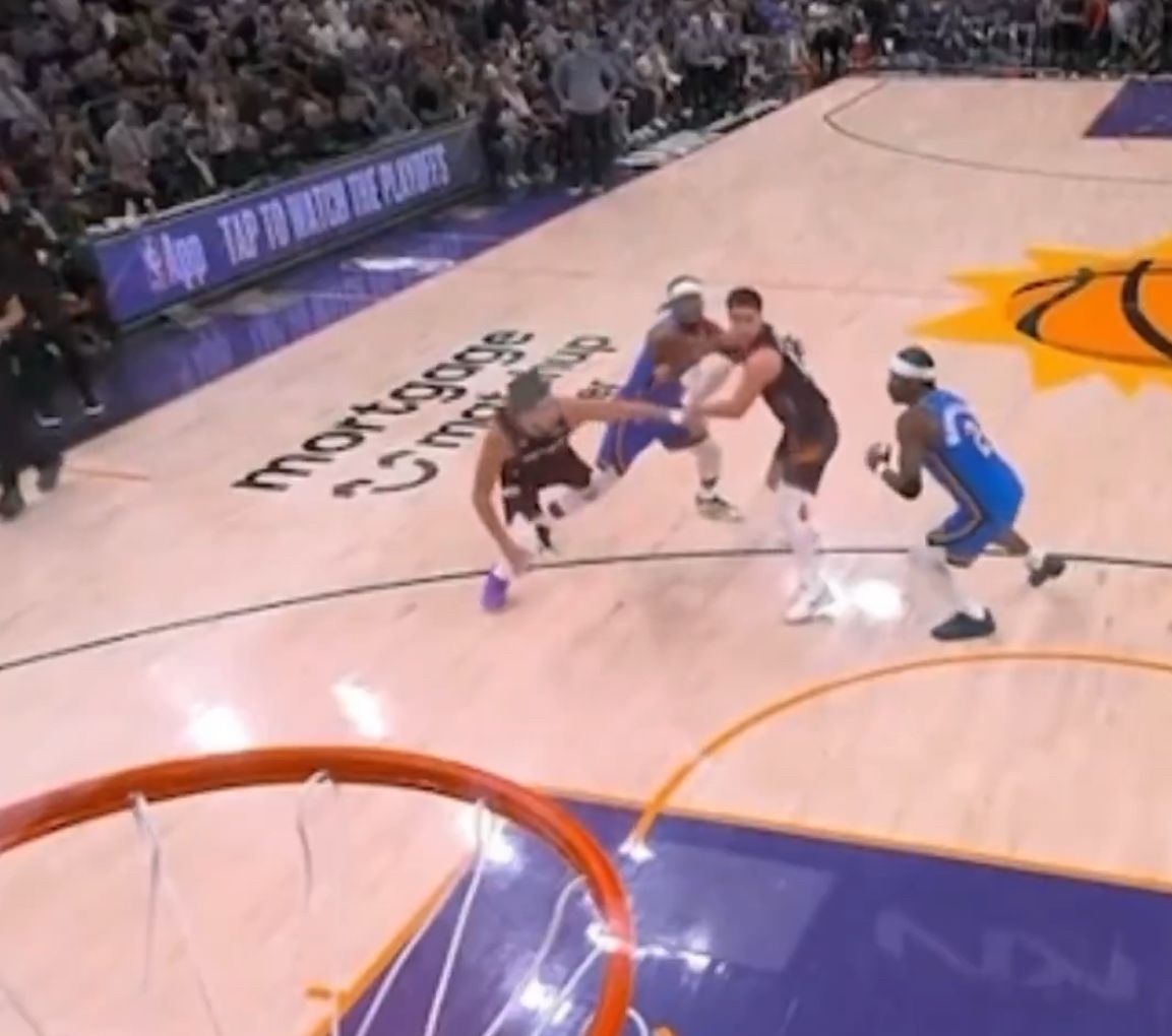 Re: [新聞] NBA季後賽》Booker質疑關鍵漏判！太陽 - 美國職籃 - PTT.BEST 批踢踢爆文