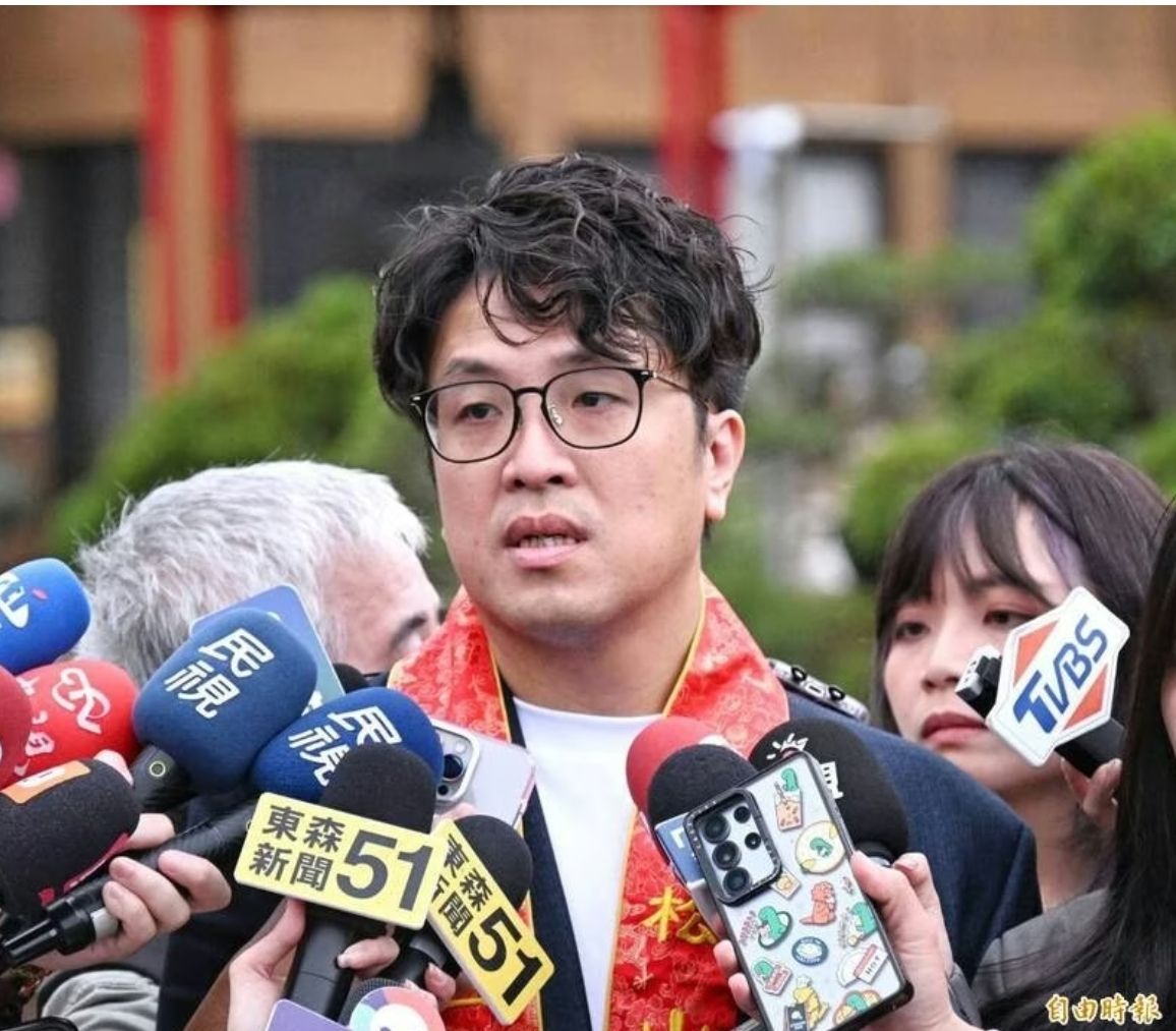 [新聞] 沈伯洋小試身手吸藍營群起圍攻 簡舒培 - 八卦 - PTT.BEST 批踢踢爆文