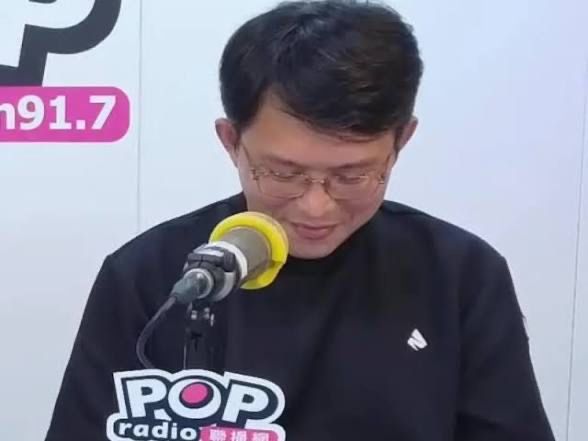 [新聞] 夜市掃街驚魂！柯文哲遭噴辣椒水、志工狂 - 政黑 - PTT.BEST 批踢踢爆文 2