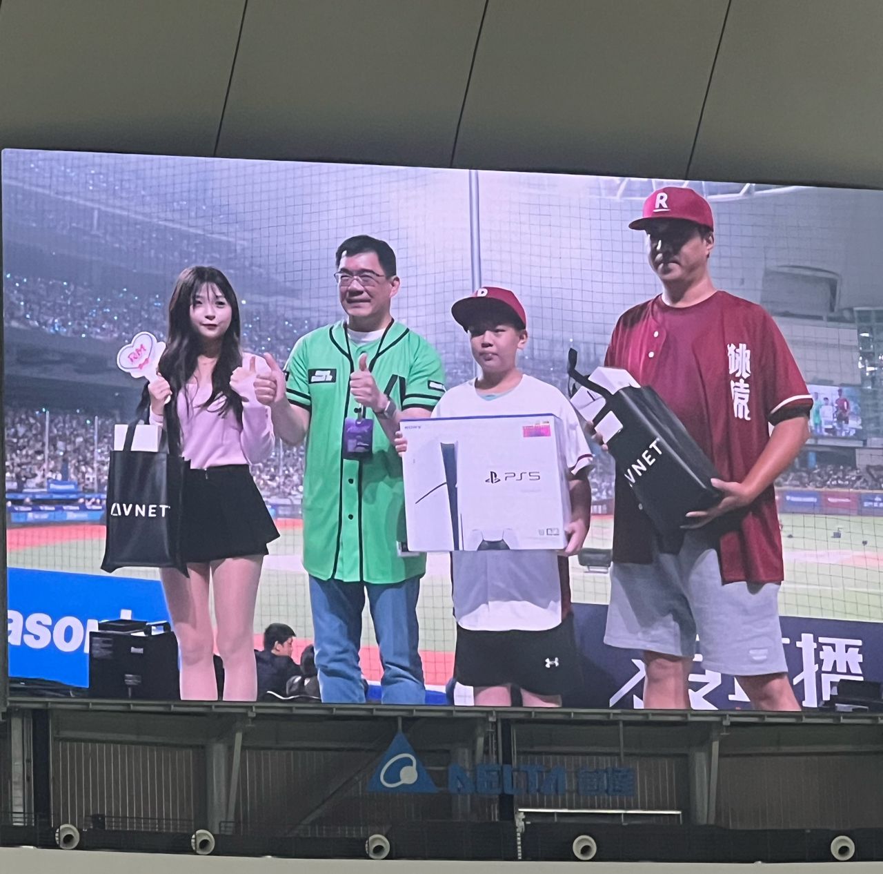 [LIVE] CPBL例行賽#296 統一 VS 樂天 @大巨蛋 - 棒球 - PTT.BEST 批踢踢爆文 2