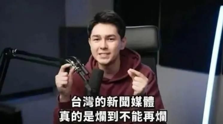 [新聞] 快新聞／高虹安快看！沈伯洋遇新竹高中生 - 八卦 - PTT.BEST 批踢踢爆文