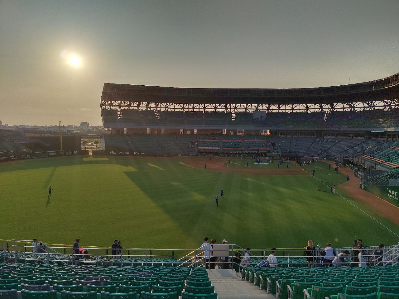 [新聞] 亞太首戰滿場票房多少？是舊台南球場5倍 -  - PTT.BEST 批踢踢爆文 2