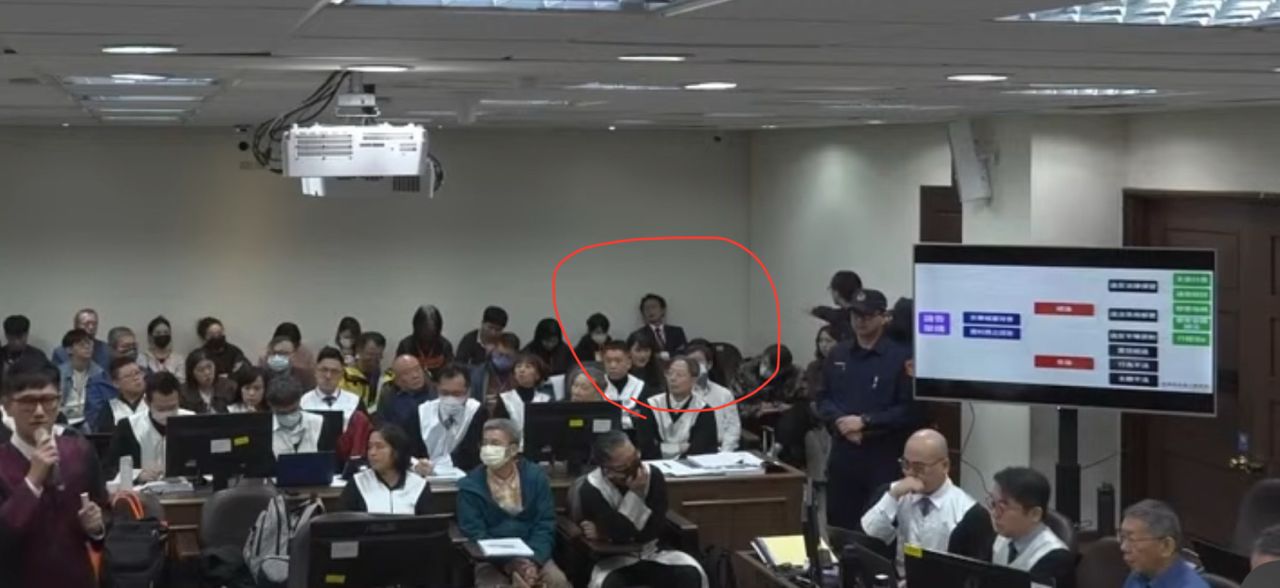 [討論] 媽的黃國昌根本每場都在睡欸 - 政黑 - PTT.BEST 批踢踢爆文 3