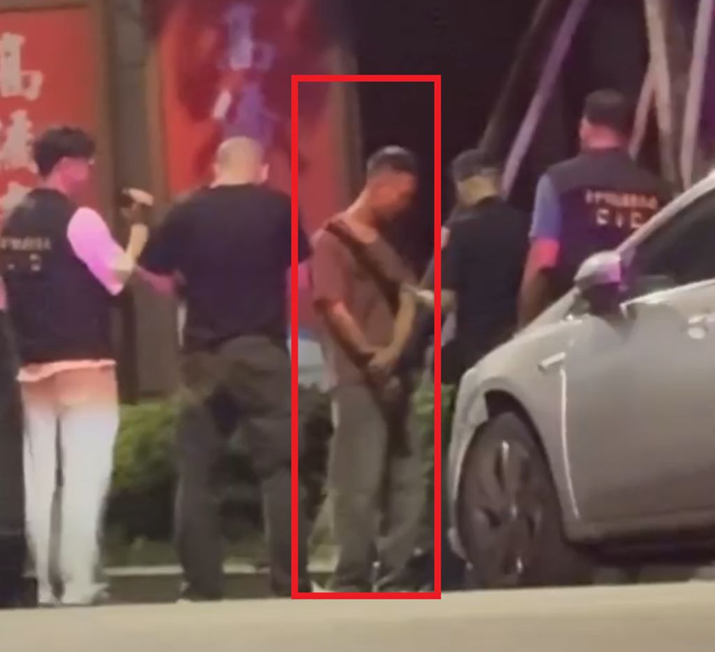 [新聞] 賓士惡男輾斃護理師！偵訊「吊兒郎當」 - 八卦 - PTT.BEST 批踢踢爆文 3