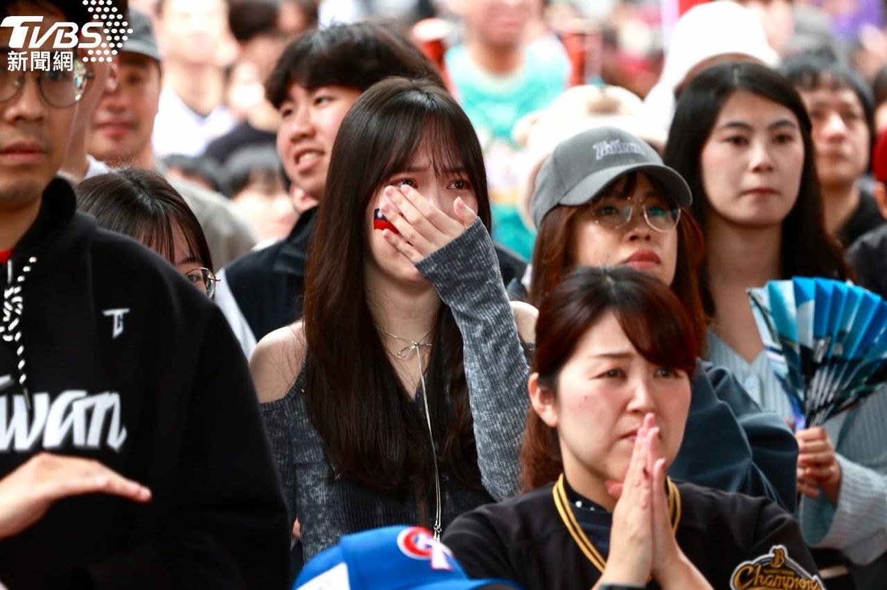 [新聞] WBC／陳傑憲遭觸身球痛下場　信義應援球 - 棒球 - PTT.BEST 批踢踢爆文